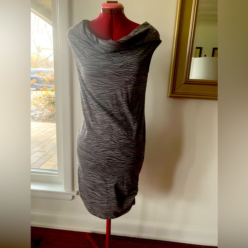 VERSATILE MATERNITY MINI DRESS